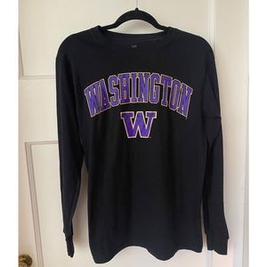 Washington Huskies Long Sleeve T Size S, NWT